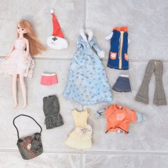 Rare Vintage Korean DOLL AND DOLL CLOTHES - Picture 1 of 8